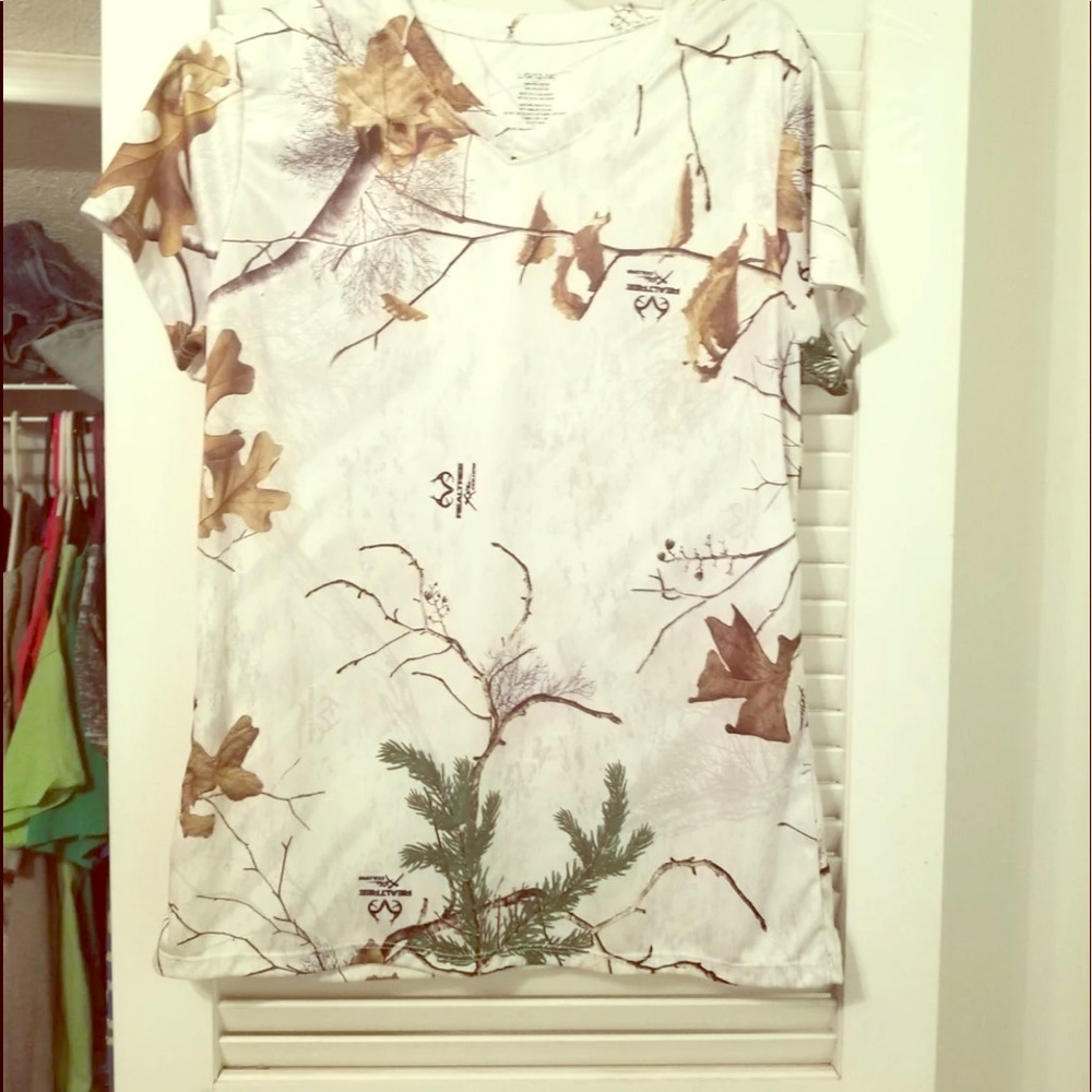 Realtree juniors white camo tee
